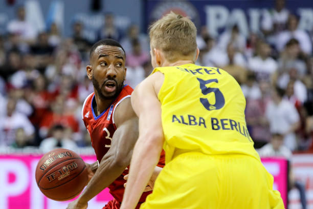 诺伊尔等都 诺伊尔等都