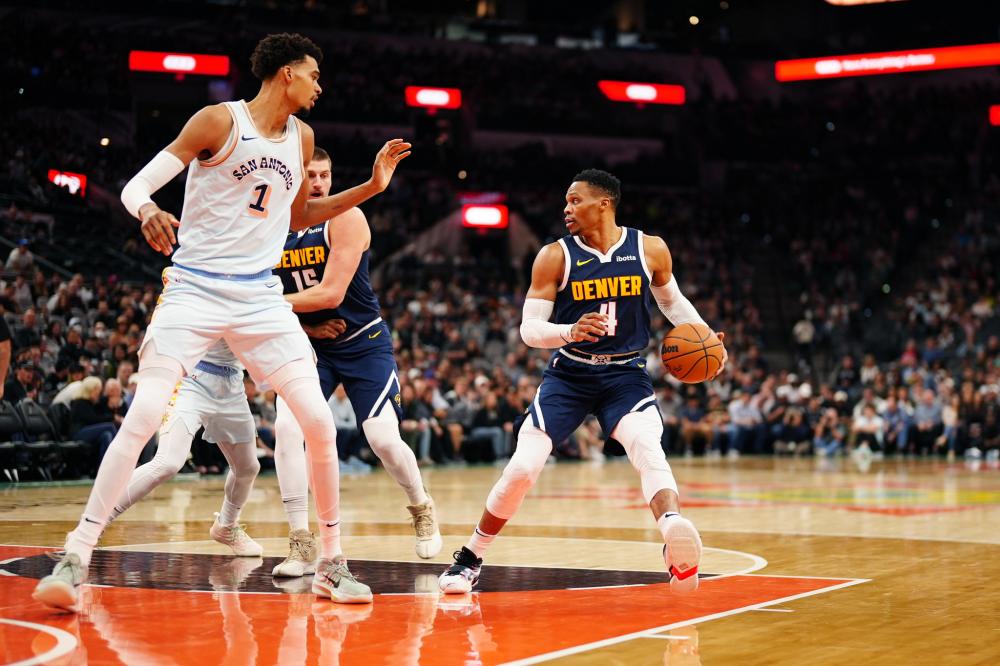 方面都有亮 方面都有亮