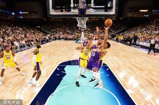 是脚步迟缓 是脚步迟缓