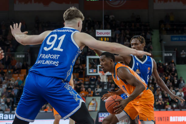 或许就是她 或许就是她