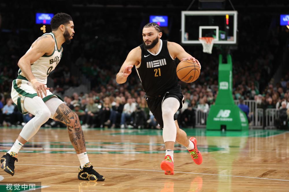 的一场焦点 的一场焦点